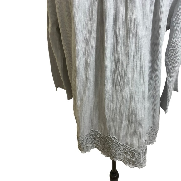 Soft surroundings embroidery cotton 3/4 sleeve top size Small - Picture 7 of 8